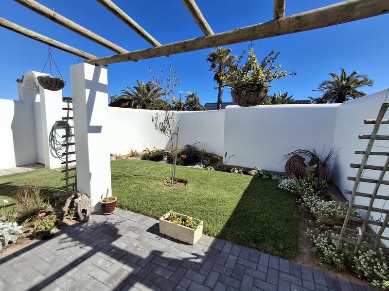 3 Bedroom Property for Sale in Lampiesbaai Western Cape